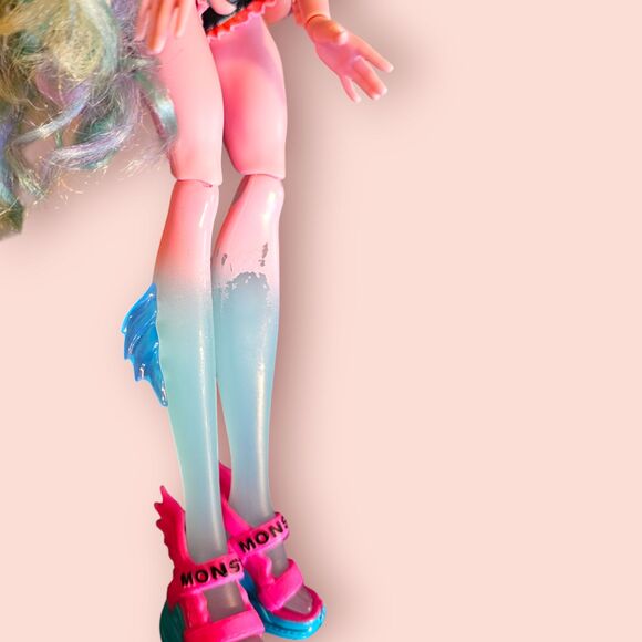 Monster High G3 Lagoona doll - Picture 3 of 4